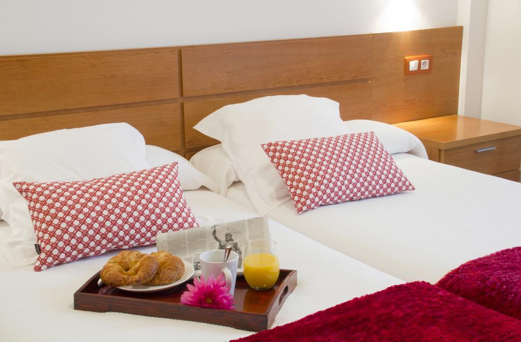 Apartamentos Cean Bermudez Хихон Экстерьер фото