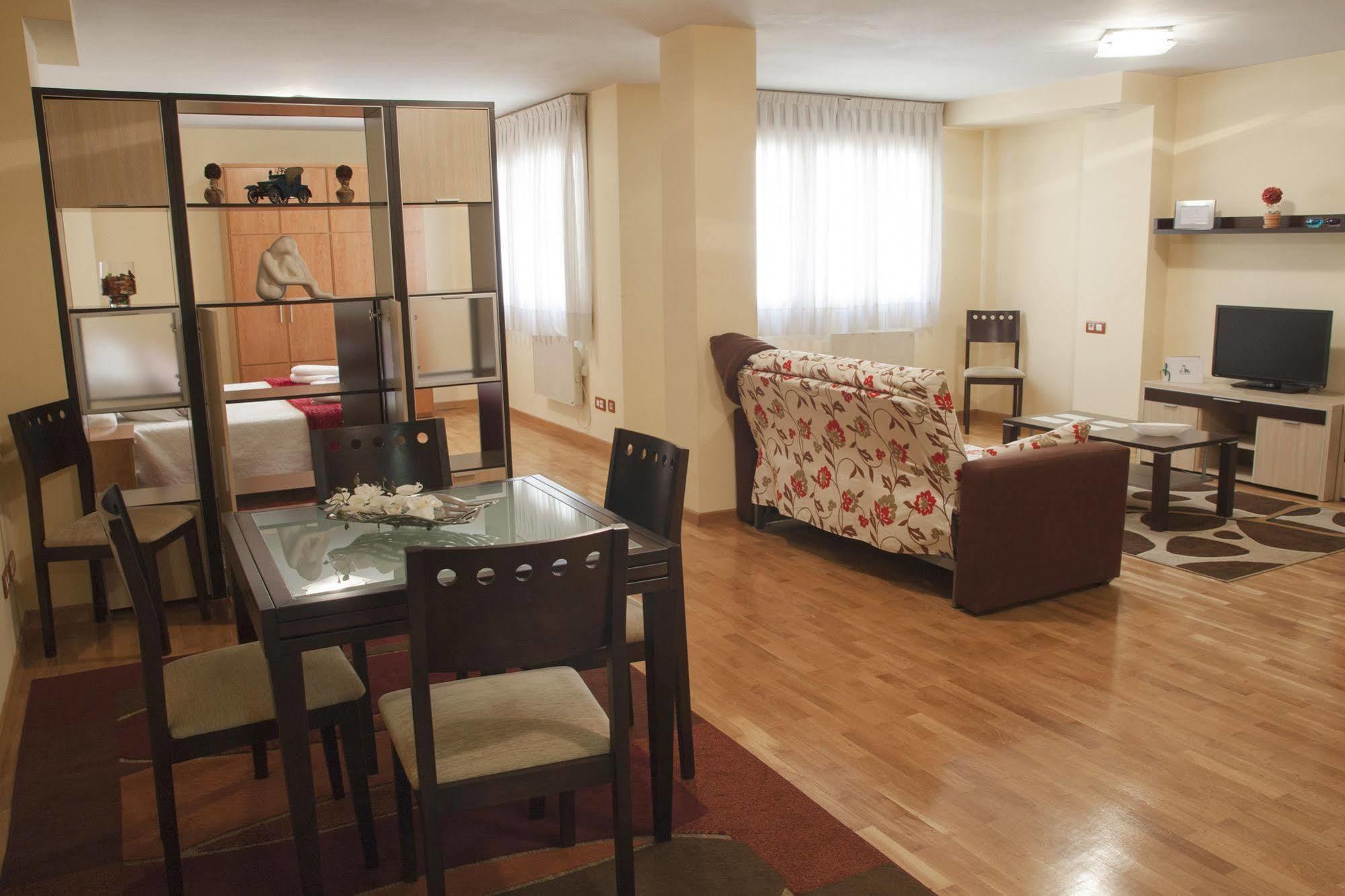 Apartamentos Cean Bermudez Хихон Экстерьер фото